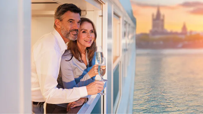 Emerald-River-couple-on-balcony