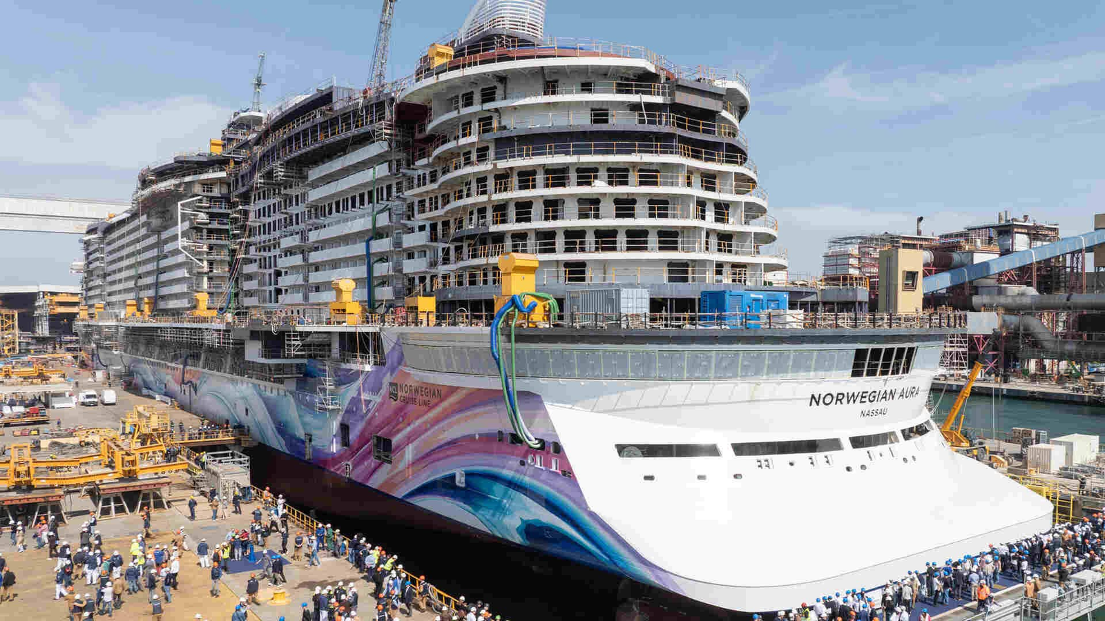 norwegianaura-floatout-lead-ads-042026
